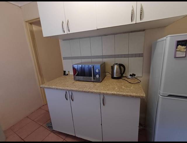 1 BEDROOM PROPERTY TO RENT IN CAVERSHAM GLEN